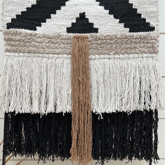 🌾 Concepts in Time Pyramid Fringe Woven Tapestry 🌾 - Picture 3 of 7